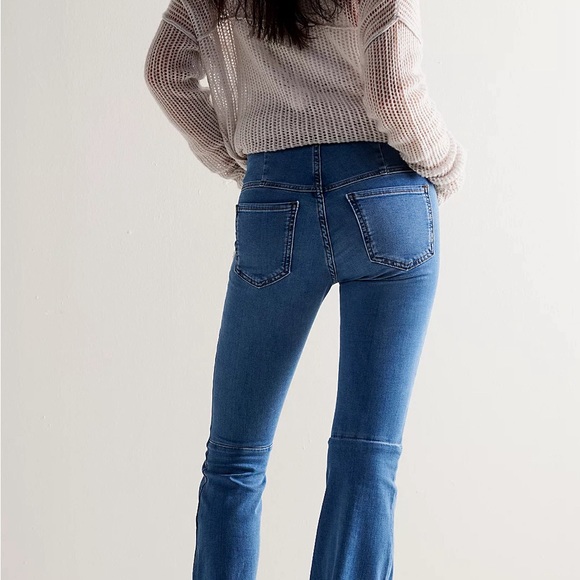 Low rise free people penny pull on flares 26 -in perfect shape - Picture 4 of 8